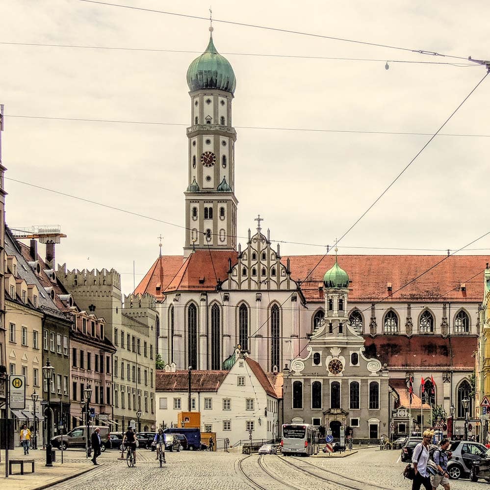 Auf dem Bild sieht man die Stadt Augsburg